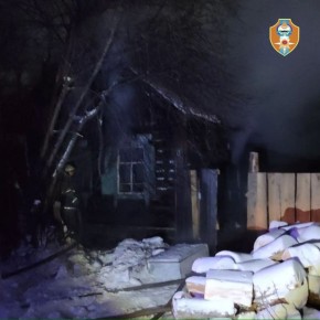 Женщина погибла на пожаре в селе Усть-Баргузин